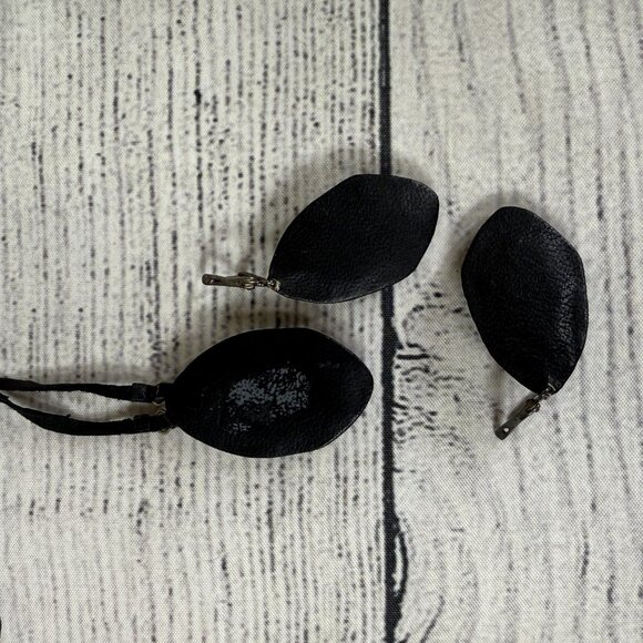 Handmade Leather and Resin Necklace and Earrings Set - Picture 5 of 9
